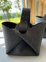 Kinderspielzeugtasche und Matte Simsalabim aus 100% Wolle (Merinowolle), Organizer und Spielmatte 2in1 fürs Kinderzimmer oder unterwegs - Kletterling – einfach Kind sein