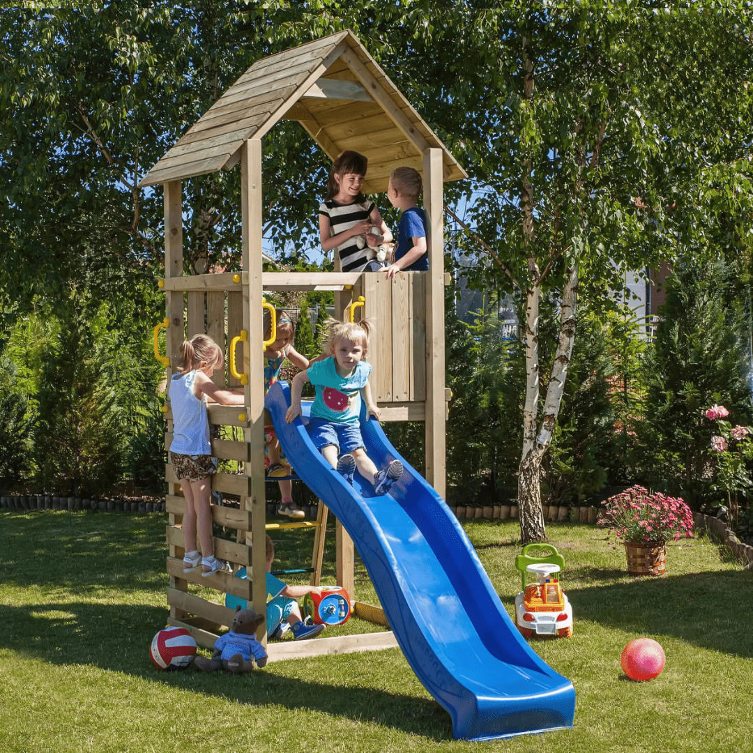 Spielturm GOO CAROL 1 | Klettergerüst OUTDOOR | 1 Turm | bis zu 6 Kinder | Holzdach - Kletterling – einfach Kind sein