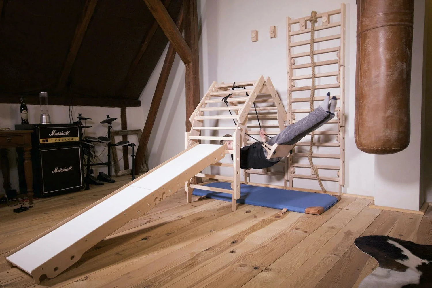 Sprossenwand | EMMA | 40 - in - 1 | EMMA | 200Kg belastbar I 3–99 Jahre | 40 Aufbauvarianten - Kletterling – einfach Kind sein