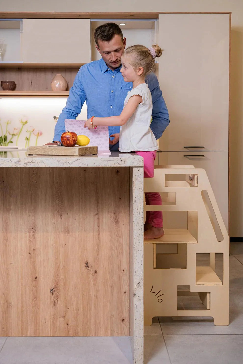 Lilo Lernturm – Der schmalste klappbare Lernturm der Welt - nur 4,5 cm breit und bis 90kg belastbar - Kletterling – einfach Kind sein