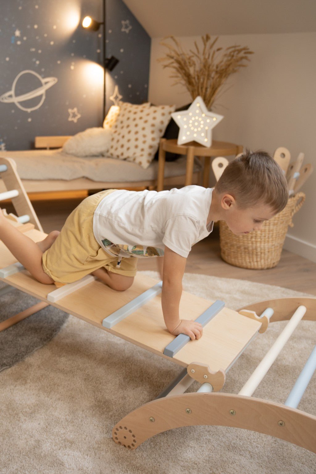 Kletterrutsche MOON - Hühnerleiter | blau pastell | 2 Seiten | 111 x 43 cm - Kletterling – einfach Kind sein