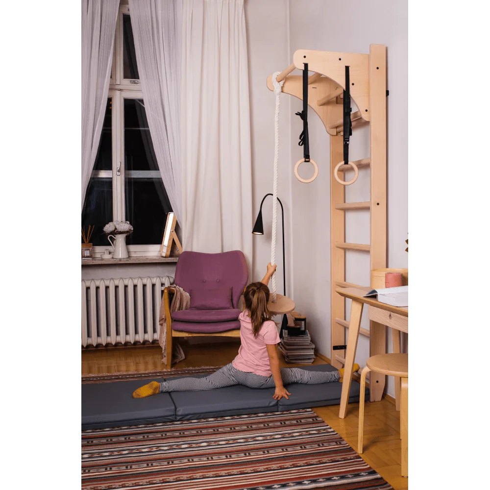 Sprossenwand BENCH PLAYGYM | Turnringe, Kletterseil, Tellerschaukel | 220 cm x 64 cm - Kletterling – einfach Kind sein
