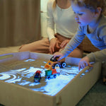 WonderSand PlayTable | Quadratischer Sandspieltisch 60x60 cm | mit Blaulicht - Therapie & MINT - Förderung ab 3+ - Kletterling – einfach Kind sein