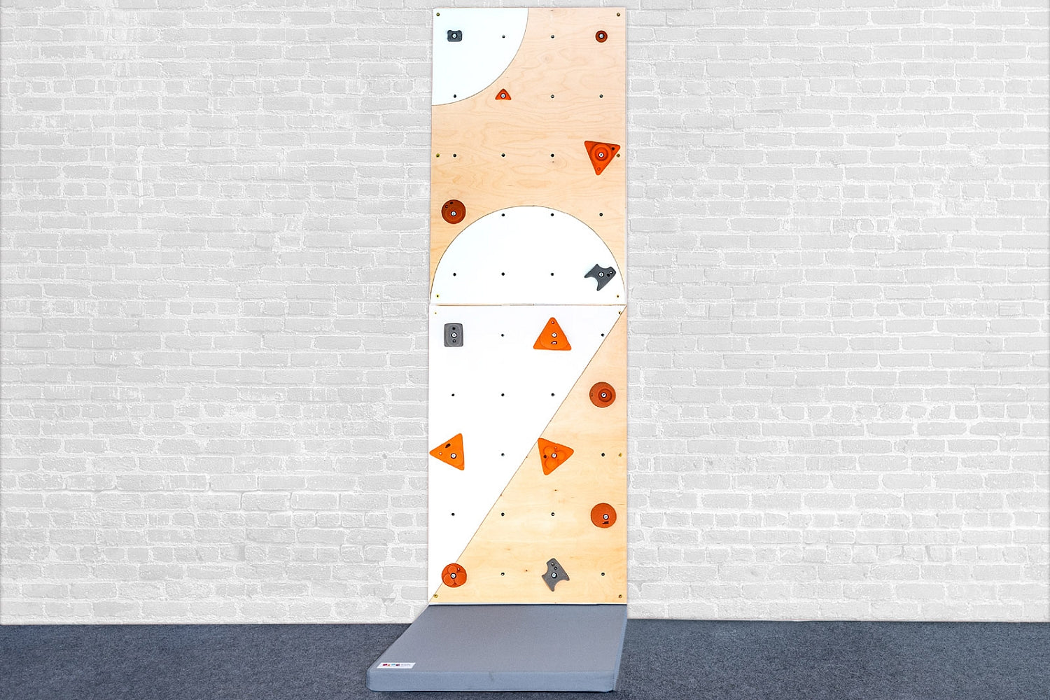 Kletterwand BK INDOOR aus 2 Teilen | 236 x 78 cm | inkl. 15 Griffen | 40 Loch - Kletterling – einfach Kind sein