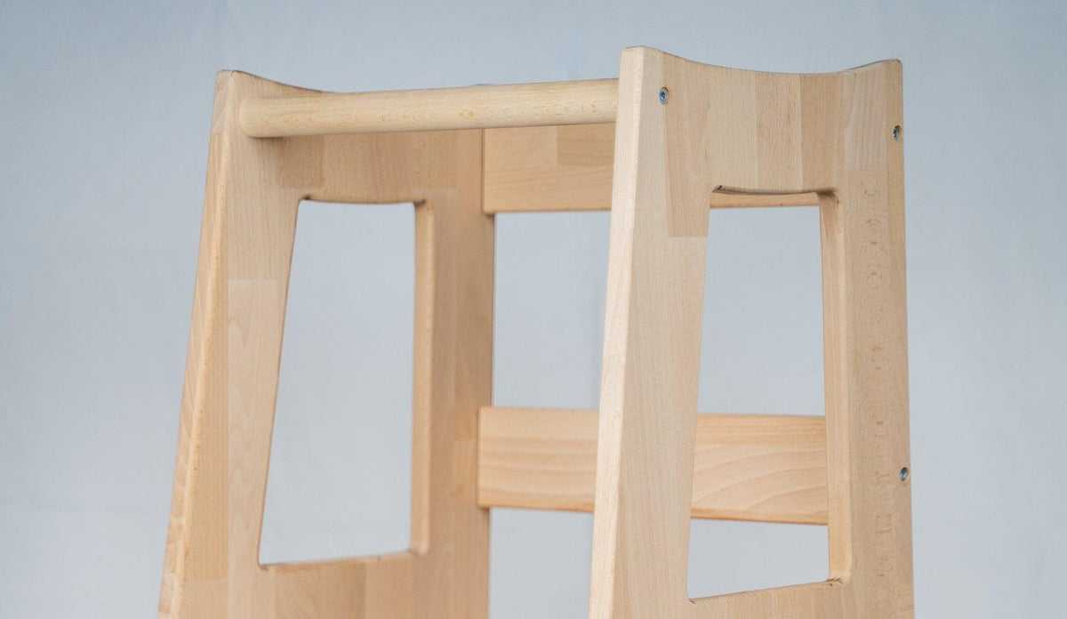 Lernturm SWUPP von PeterundDepi - 2 in 1 mit Kindertisch geölt - Kletterling – einfach Kind sein