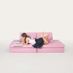 Universelles Kindersofa von monboxy in Pink - Kletterling – einfach Kind sein