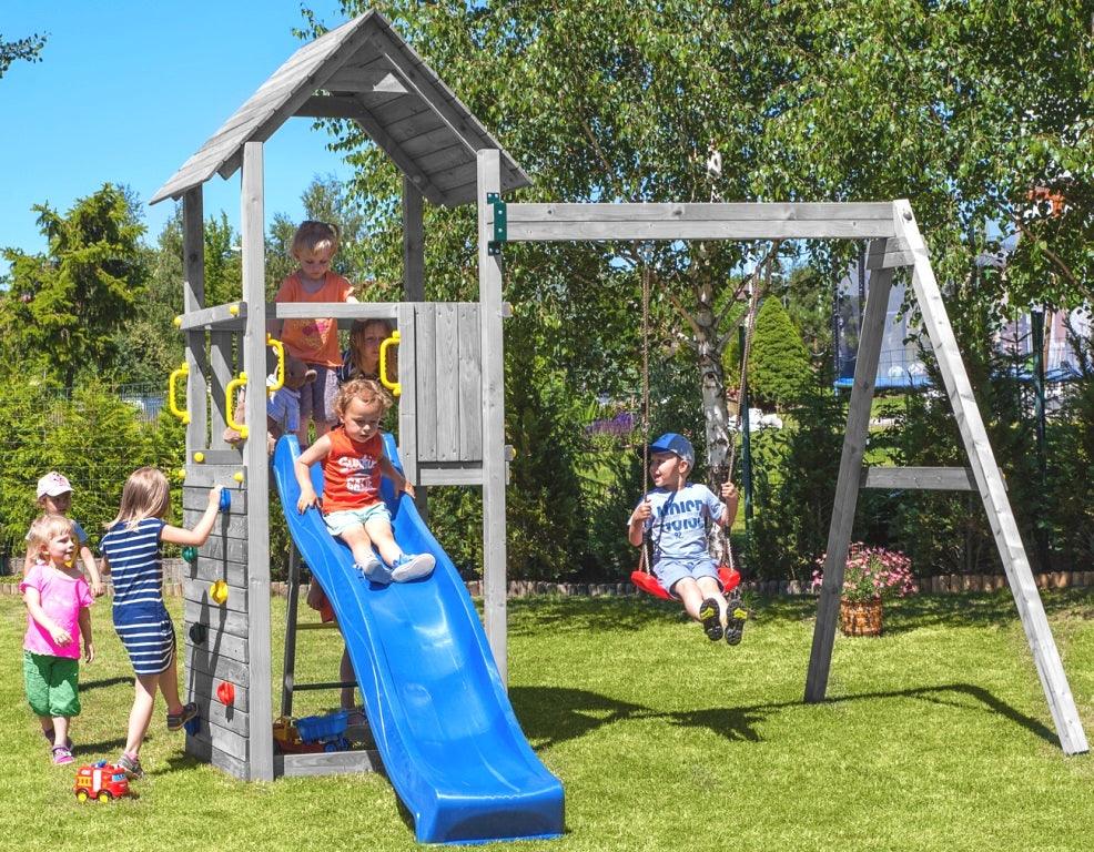 Spielturm GOO CAROL 2 | Klettergerüst OUTDOOR | in 3 Farben | bis zu 7 Kinder | Holzdach - Kletterling – einfach Kind sein