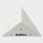 3D Klettervolumen BK PYRAMIDE INDOOR | 1 Teil | 60 x 60 x 24 cm | Zubehör BK Kletterwände - Kletterling – einfach Kind sein